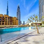 Spectacular Burj Khalifa View, 2Br Luxury Apartment By Sbh